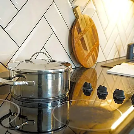 Apartment Huswell - Perfect At Where Pets Are Welcome De Haan